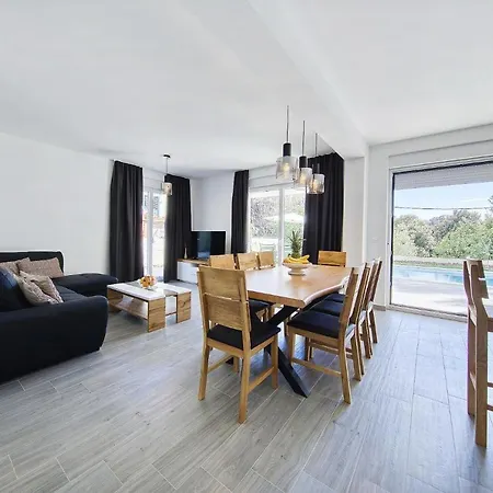 Vidalis, No 2 Apartment