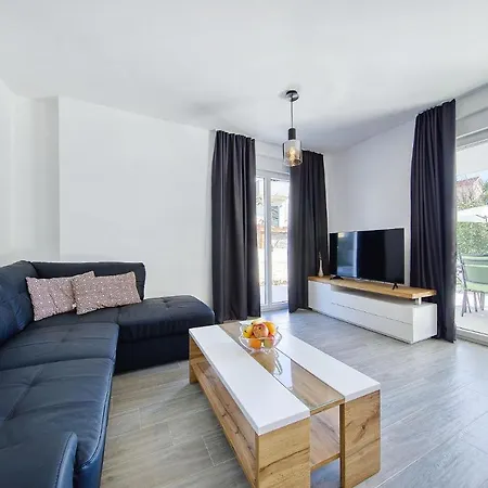 Apartment Vidalis, No 2 *