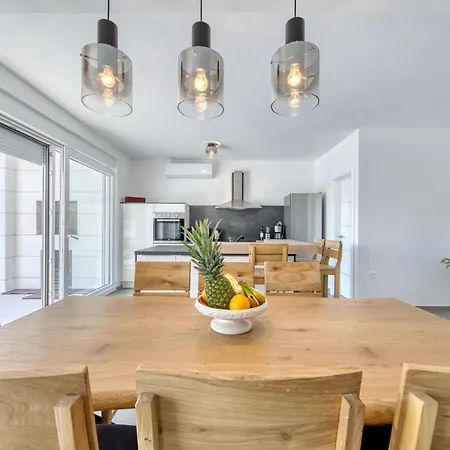 Vidalis, No 2 Apartman *