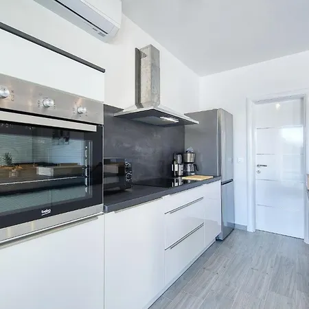 Apartment Vidalis, No 2 Kozino