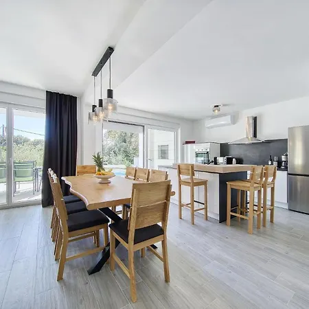 Vidalis, No 2 * Kozino