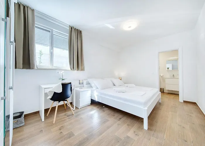 Vidalis, No 2 Apartman