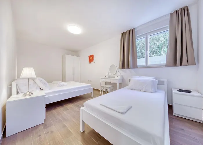 Apartman Vidalis, No 2 *